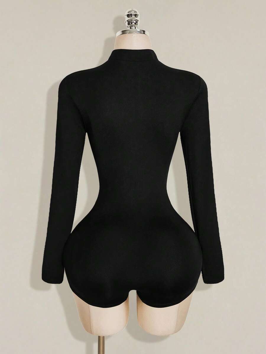 Noir Icon Cutout Romper — SHEIN view 2
