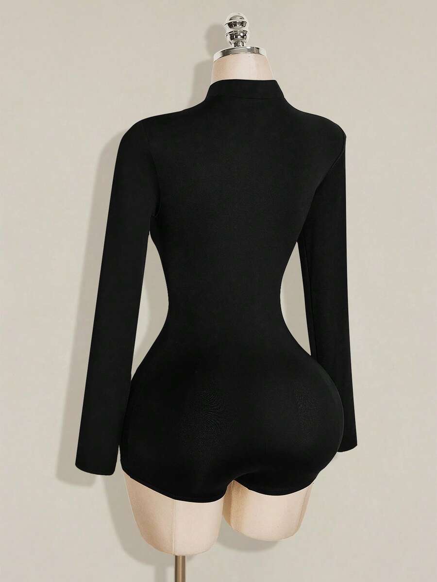 Noir Icon Cutout Romper — SHEIN view 10